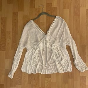 UO Ecote Long Sleeve Cropped Flowy Shirt XS